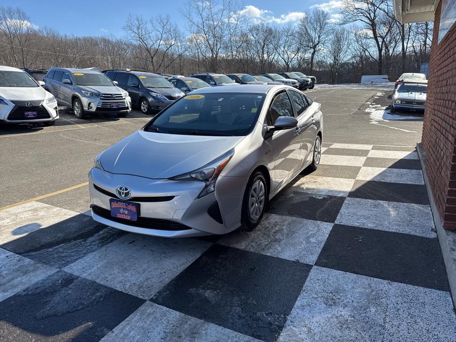 2016 Toyota Prius 5dr Hatchback Two photo