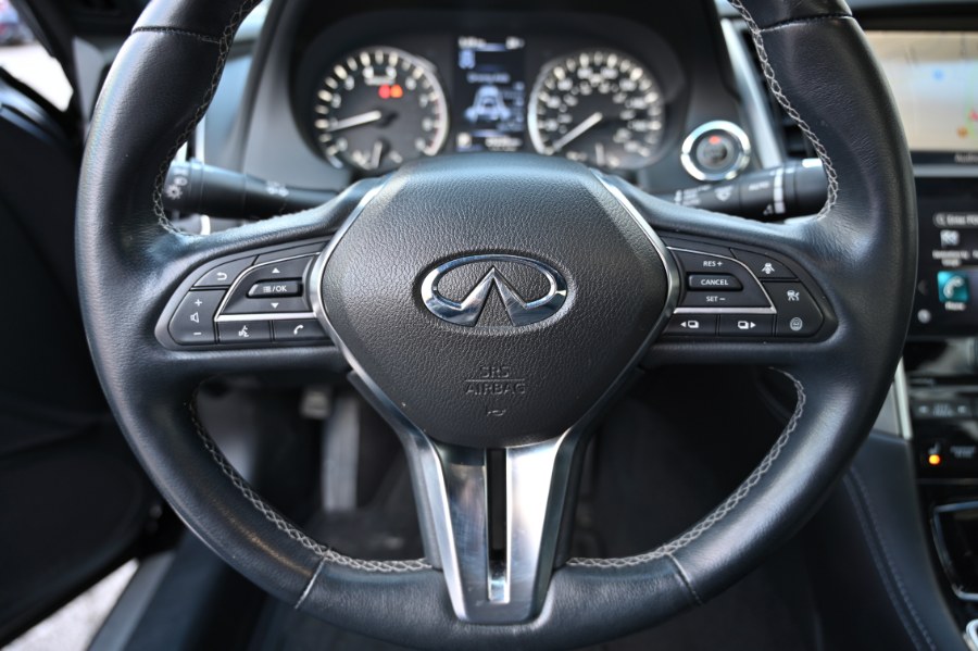 2021 Infiniti Q60 3.0t LUXE AWD photo
