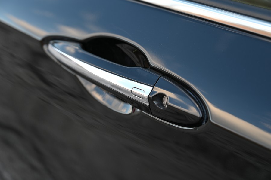 2021 Infiniti Q60 3.0t LUXE AWD photo
