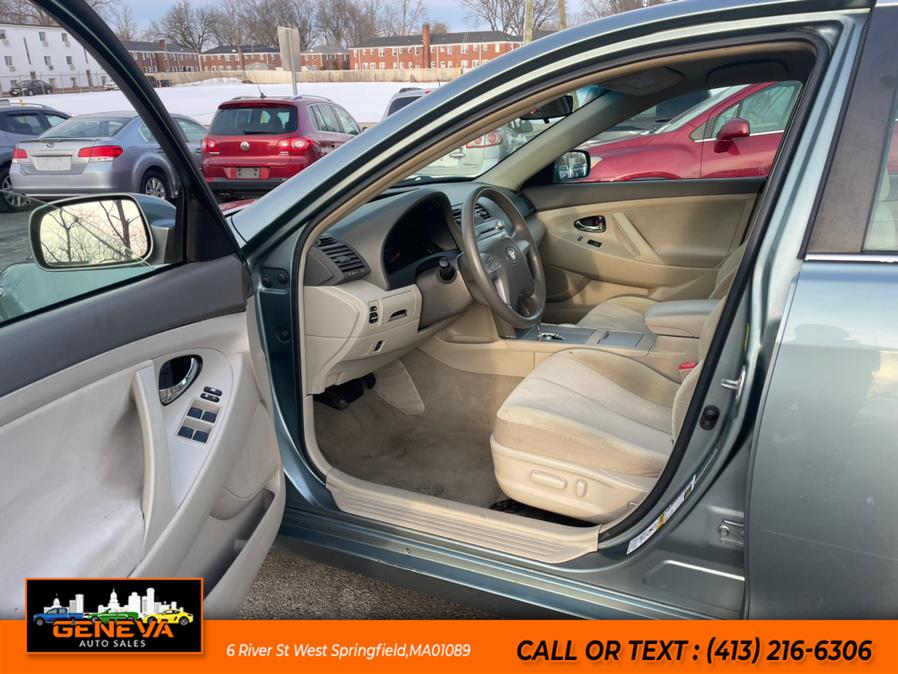 2011 Toyota Camry photo