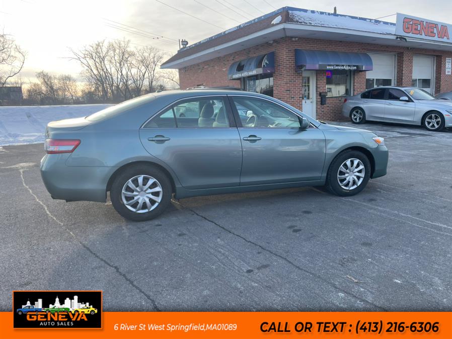 2011 Toyota Camry photo