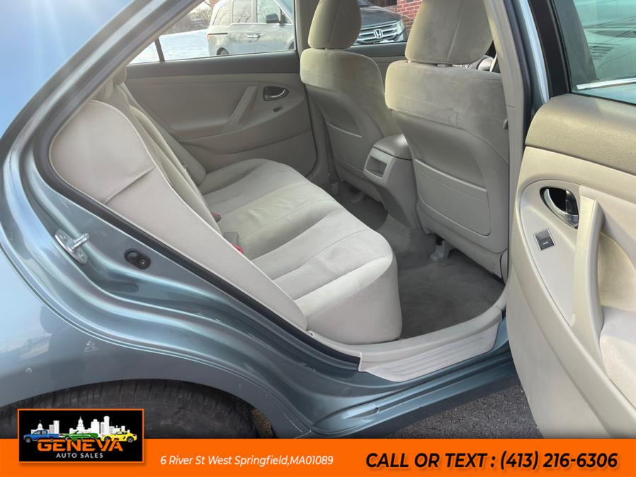 2011 Toyota Camry photo