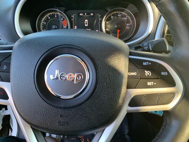 2017 Jeep Cherokee Latitude photo