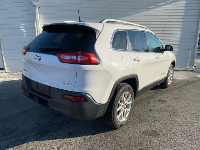 2017 Jeep Cherokee Latitude photo