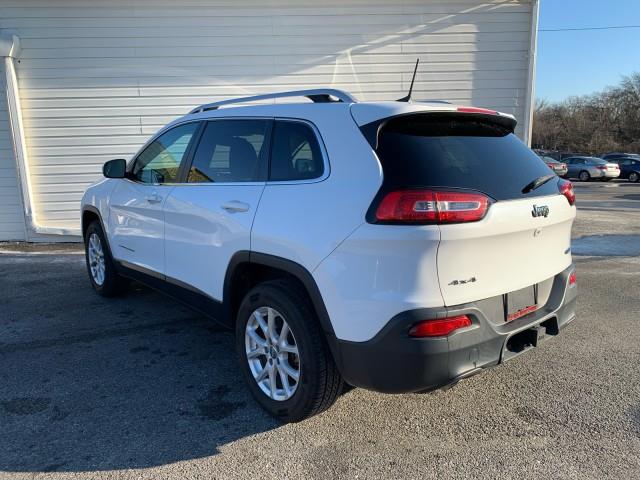 2017 Jeep Cherokee Latitude photo