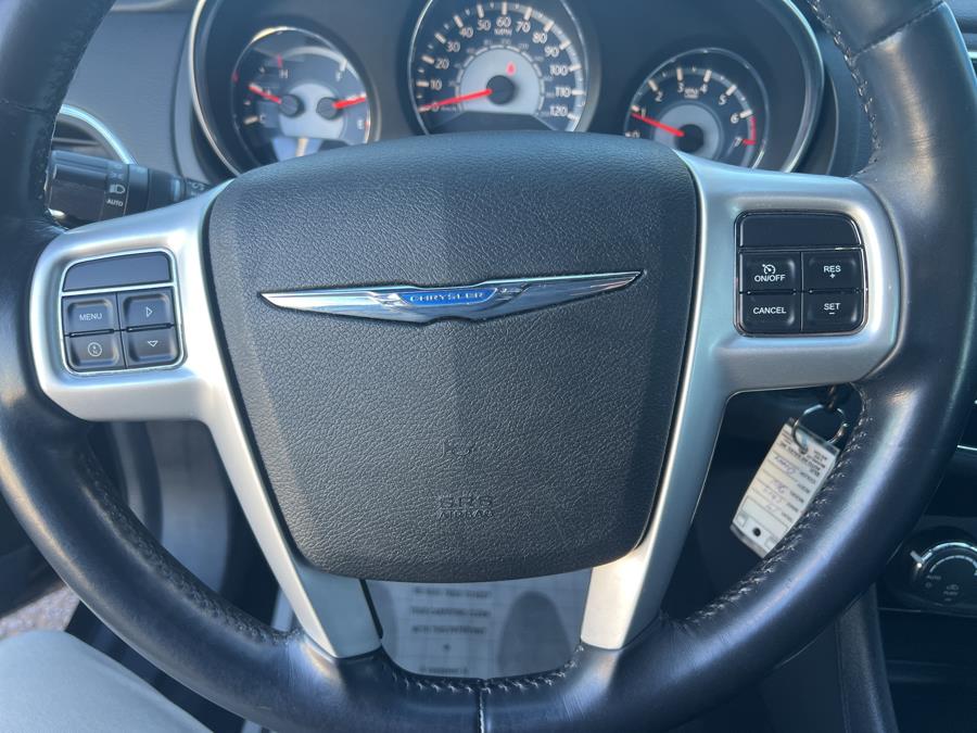 2014 Chrysler 200 Touring photo