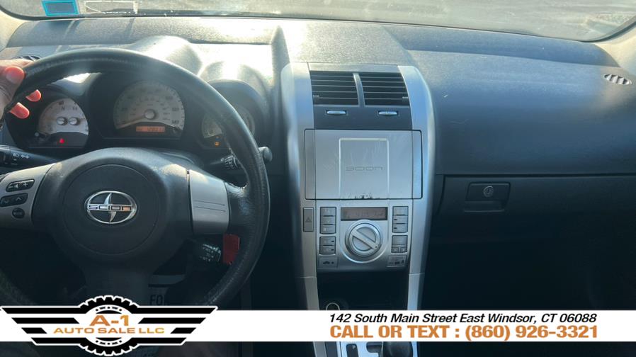 2009 Scion tC photo