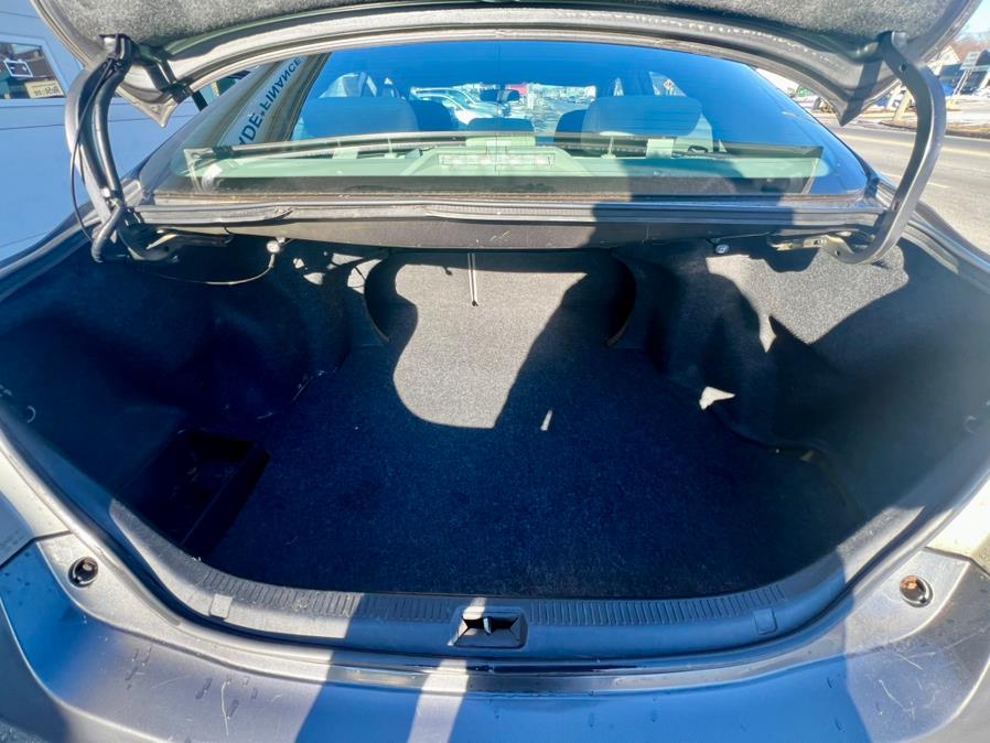 2010 Toyota Camry photo