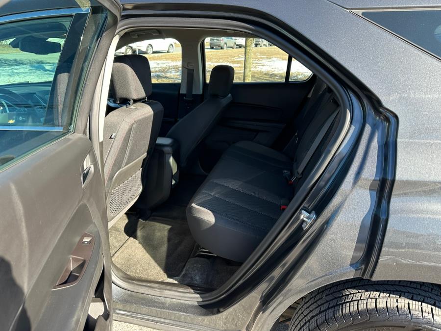 2017 Chevrolet Equinox AWD 4dr LS photo