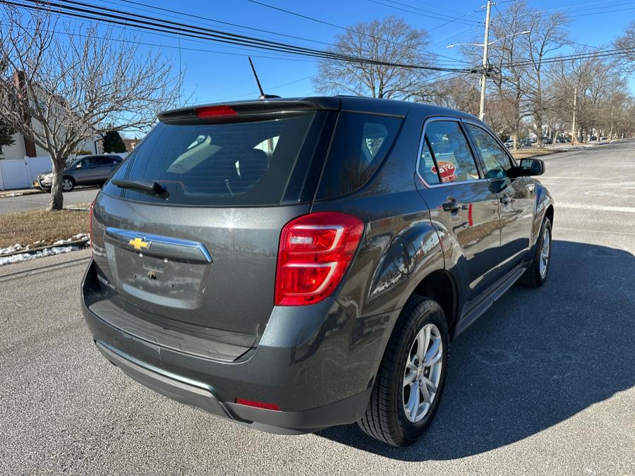 2017 Chevrolet Equinox AWD 4dr LS photo