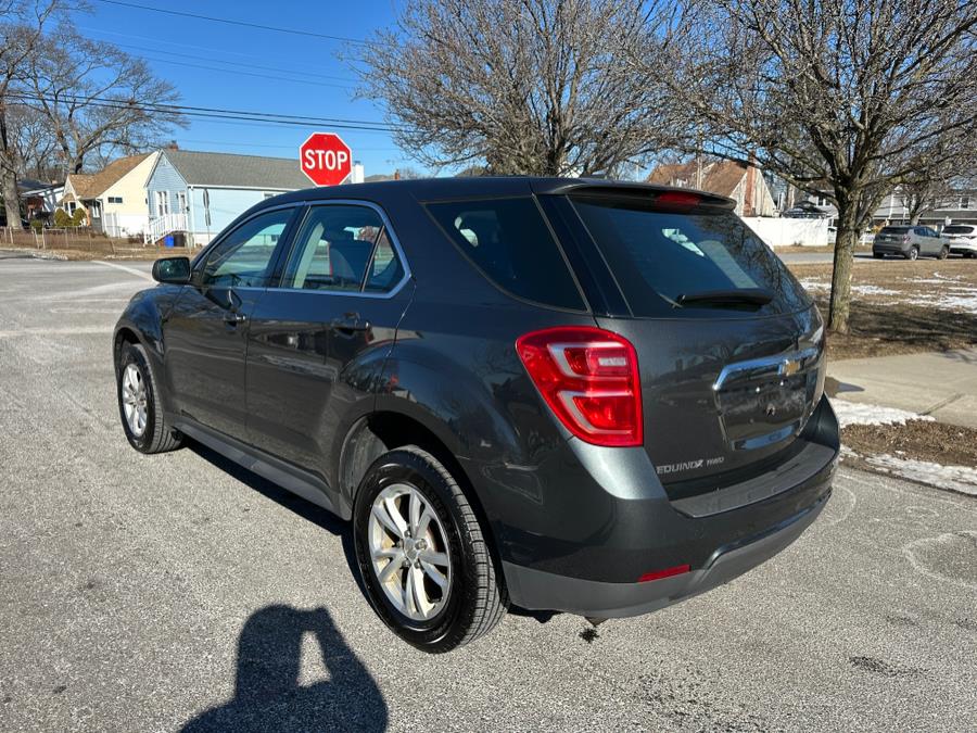 2017 Chevrolet Equinox AWD 4dr LS photo