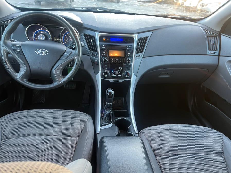 2012 Hyundai Sonata GLS photo