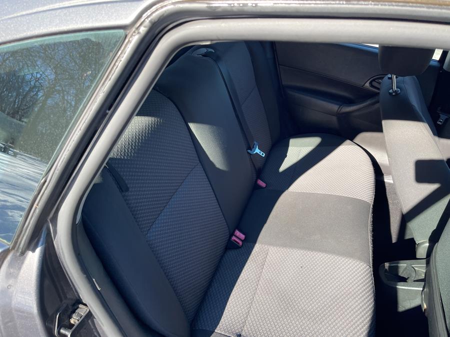 2006 Ford Focus ZX5 S photo