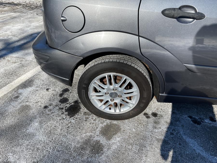2006 Ford Focus ZX5 S photo