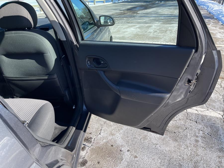 2006 Ford Focus ZX5 S photo