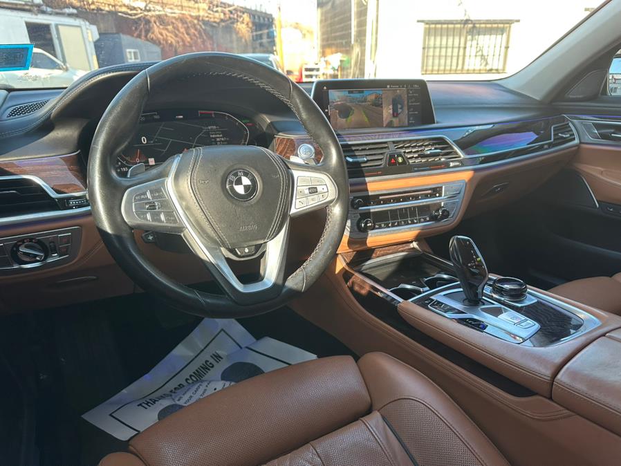 2020 BMW 7-Series 750i xDrive Sedan photo