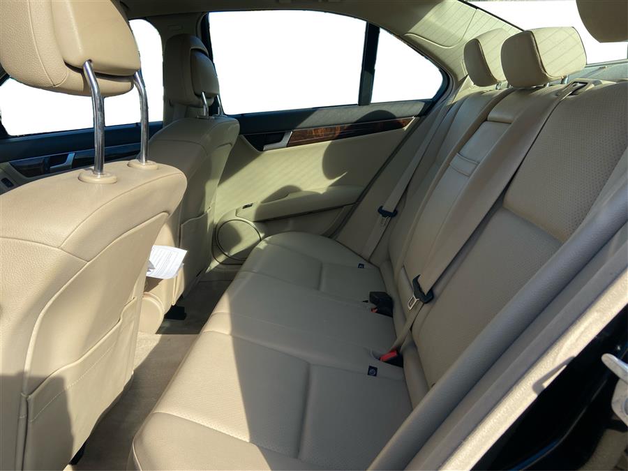 2012 Mercedes-Benz C-Class C300 4MATIC Luxury photo