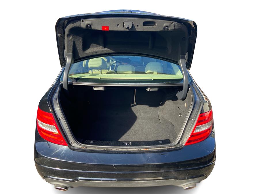 2012 Mercedes-Benz C-Class C300 4MATIC Luxury photo