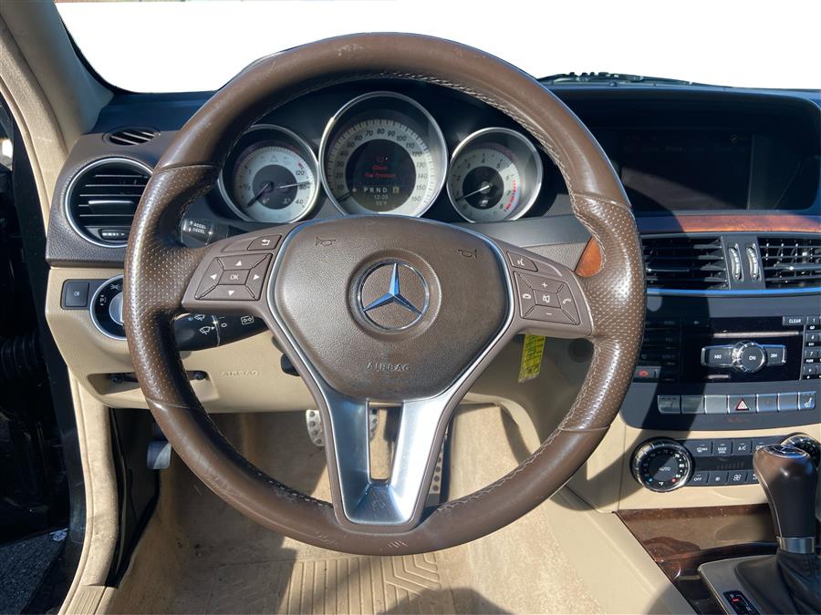 2012 Mercedes-Benz C-Class C300 4MATIC Luxury photo
