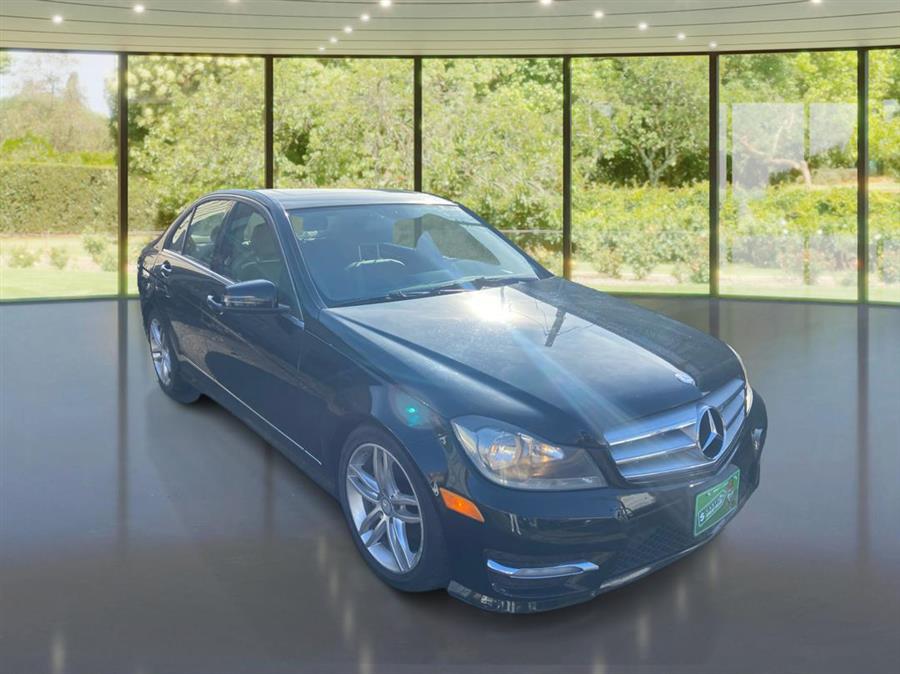 2012 Mercedes-Benz C-Class C300 4MATIC Luxury photo