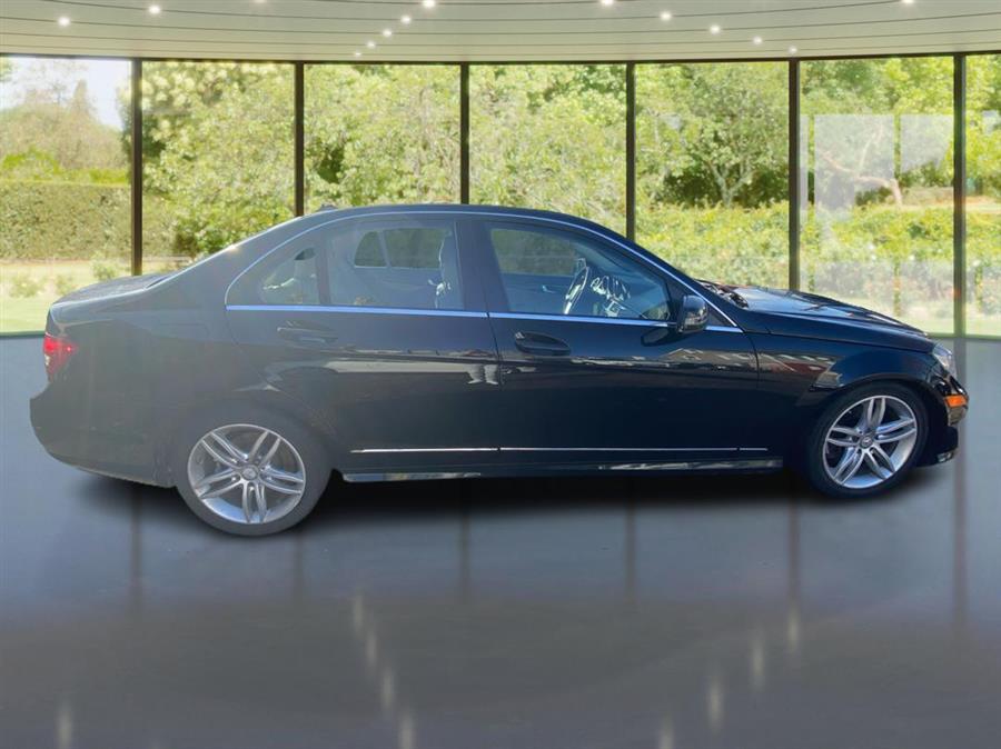 2012 Mercedes-Benz C-Class C300 4MATIC Luxury photo