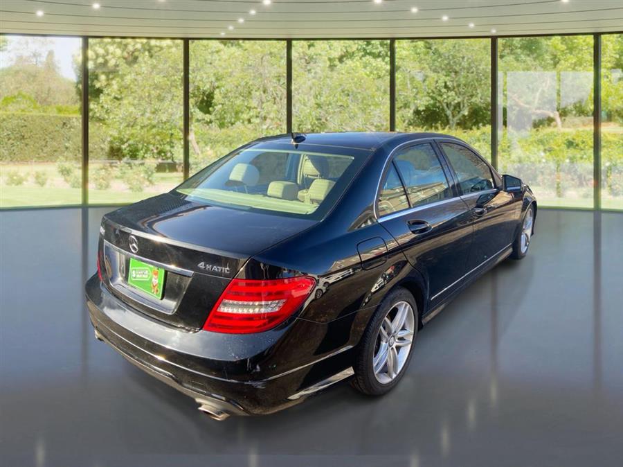 2012 Mercedes-Benz C-Class C300 4MATIC Luxury photo