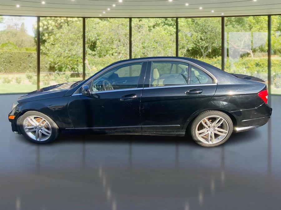 2012 Mercedes-Benz C-Class C300 4MATIC Luxury photo