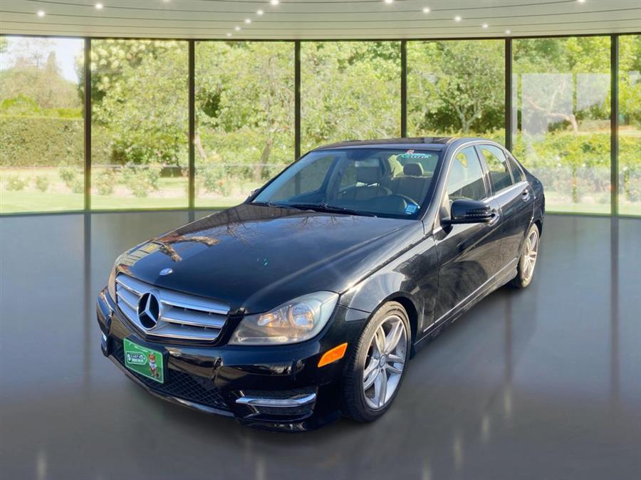 2012 Mercedes-Benz C-Class C300 4MATIC Luxury photo