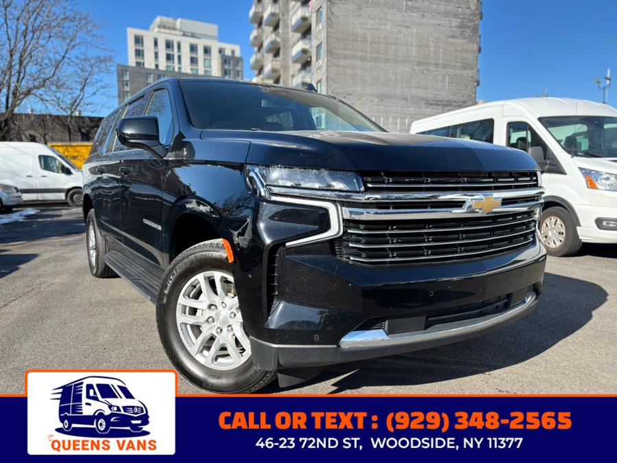 2023 Chevrolet Suburban 4WD 4dr LT photo
