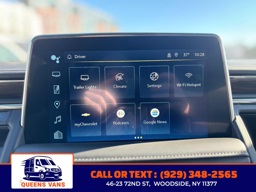 2023 Chevrolet Suburban 4WD 4dr LT photo