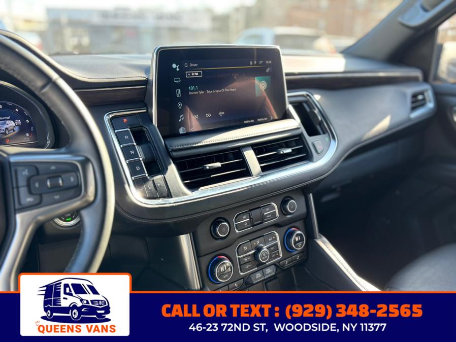 2023 Chevrolet Suburban 4WD 4dr LT photo