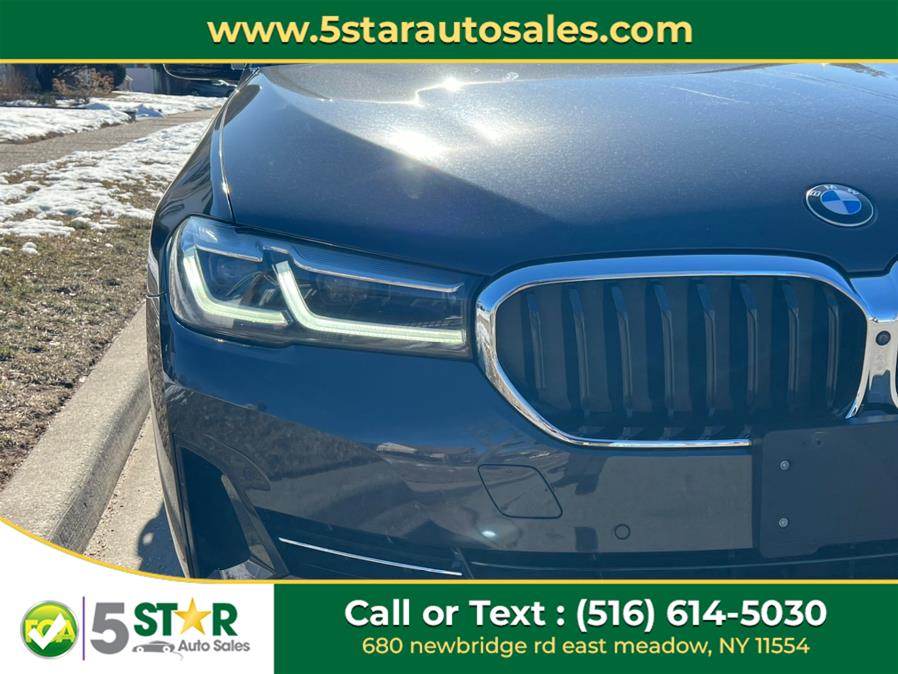 2021 BMW 5-Series 530i xDrive Sedan photo