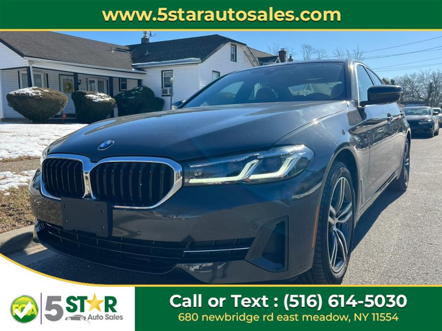 2021 BMW 5-Series 530i xDrive Sedan photo