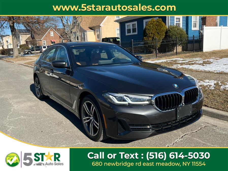 2021 BMW 5-Series 530i xDrive Sedan photo