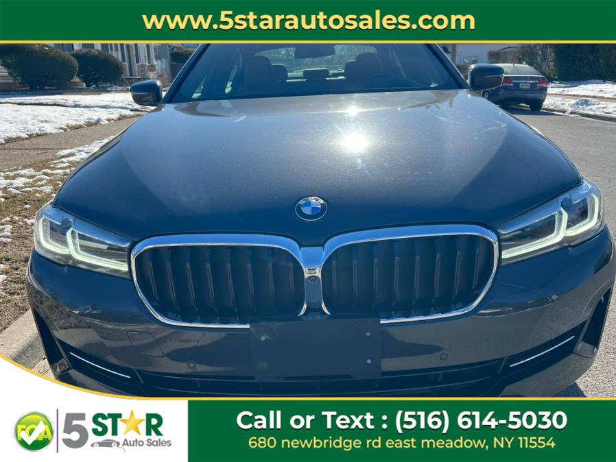 2021 BMW 5-Series 530i xDrive Sedan photo