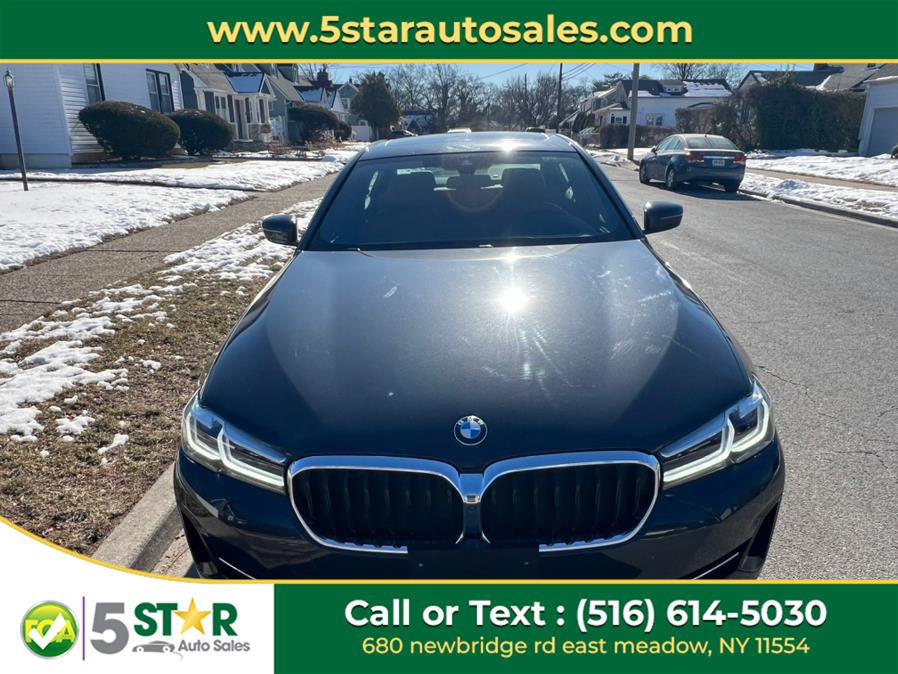 2021 BMW 5-Series 530i xDrive Sedan photo