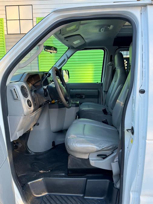 2011 Ford E-150 E-150 photo