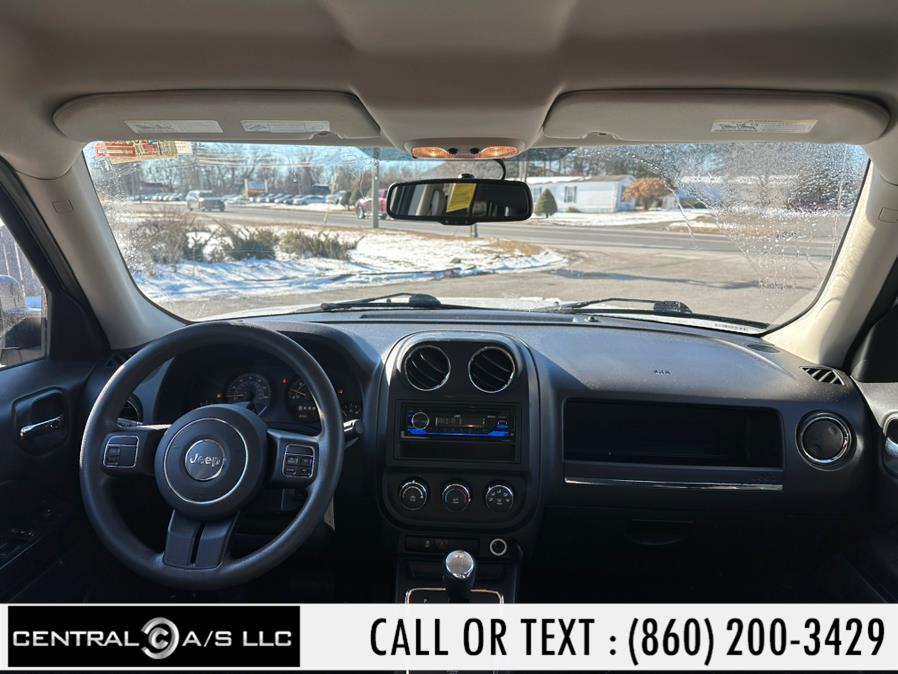 2016 Jeep Patriot FWD 4dr Sport photo