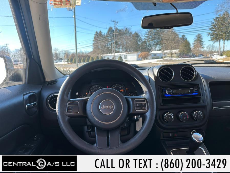 2016 Jeep Patriot FWD 4dr Sport photo