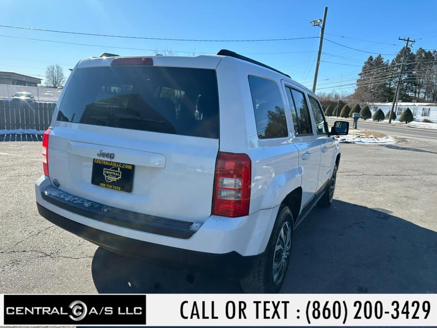 2016 Jeep Patriot FWD 4dr Sport photo