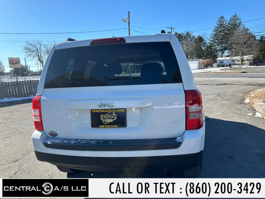 2016 Jeep Patriot FWD 4dr Sport photo