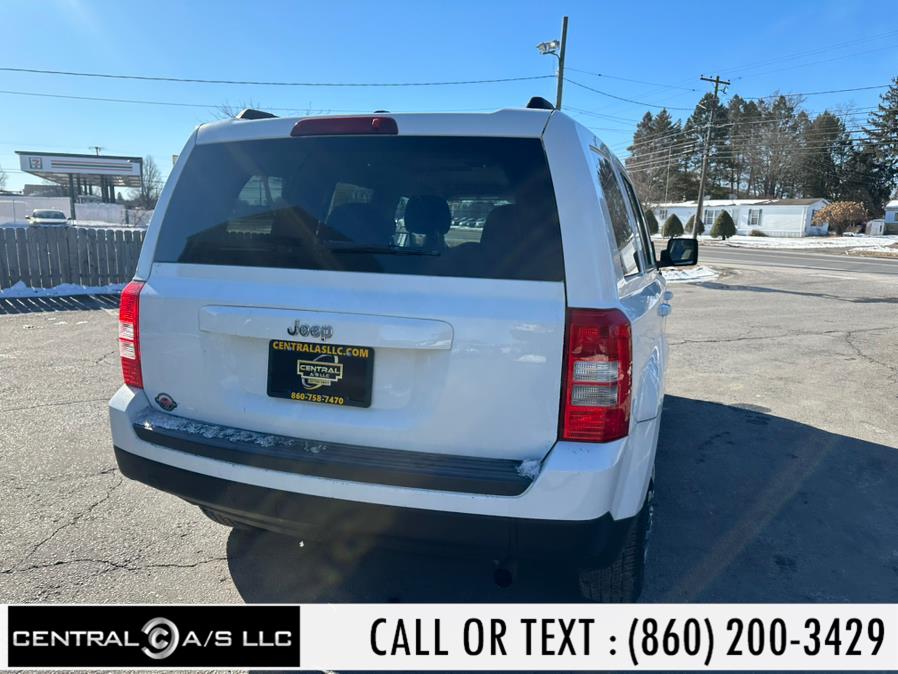 2016 Jeep Patriot FWD 4dr Sport photo
