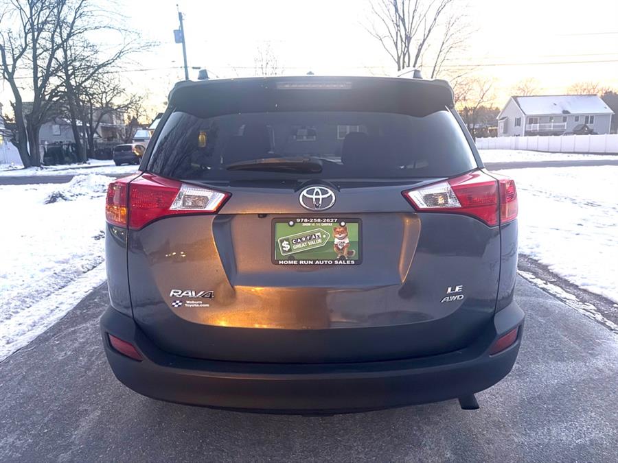 2015 Toyota RAV4 LE photo