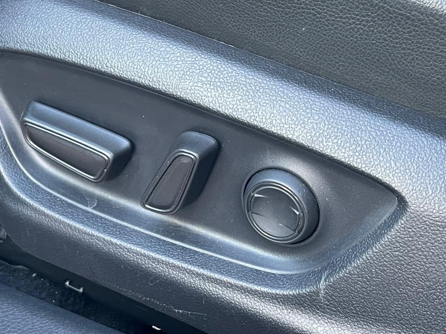 2023 Toyota Camry SE Auto (Natl) photo
