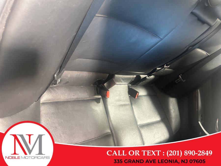 2006 BMW 3-Series 325xi photo