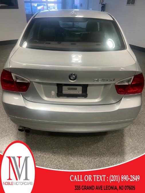 2006 BMW 3-Series 325xi photo