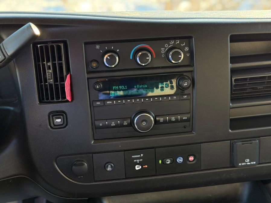 2021 Chevrolet Express Cargo Van RWD 2500 135