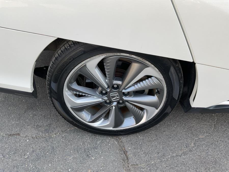 2018 Honda Clarity Plug-In Hybrid Sedan photo