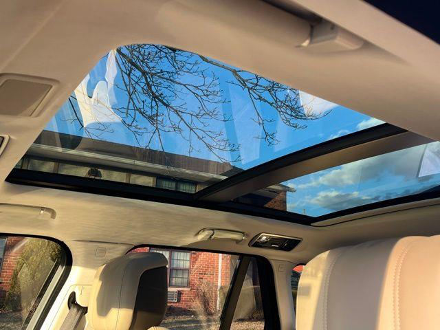 2021 Land Rover Range Rover Westminster photo