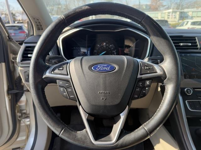 2017 Ford Fusion Energi SE Luxury photo